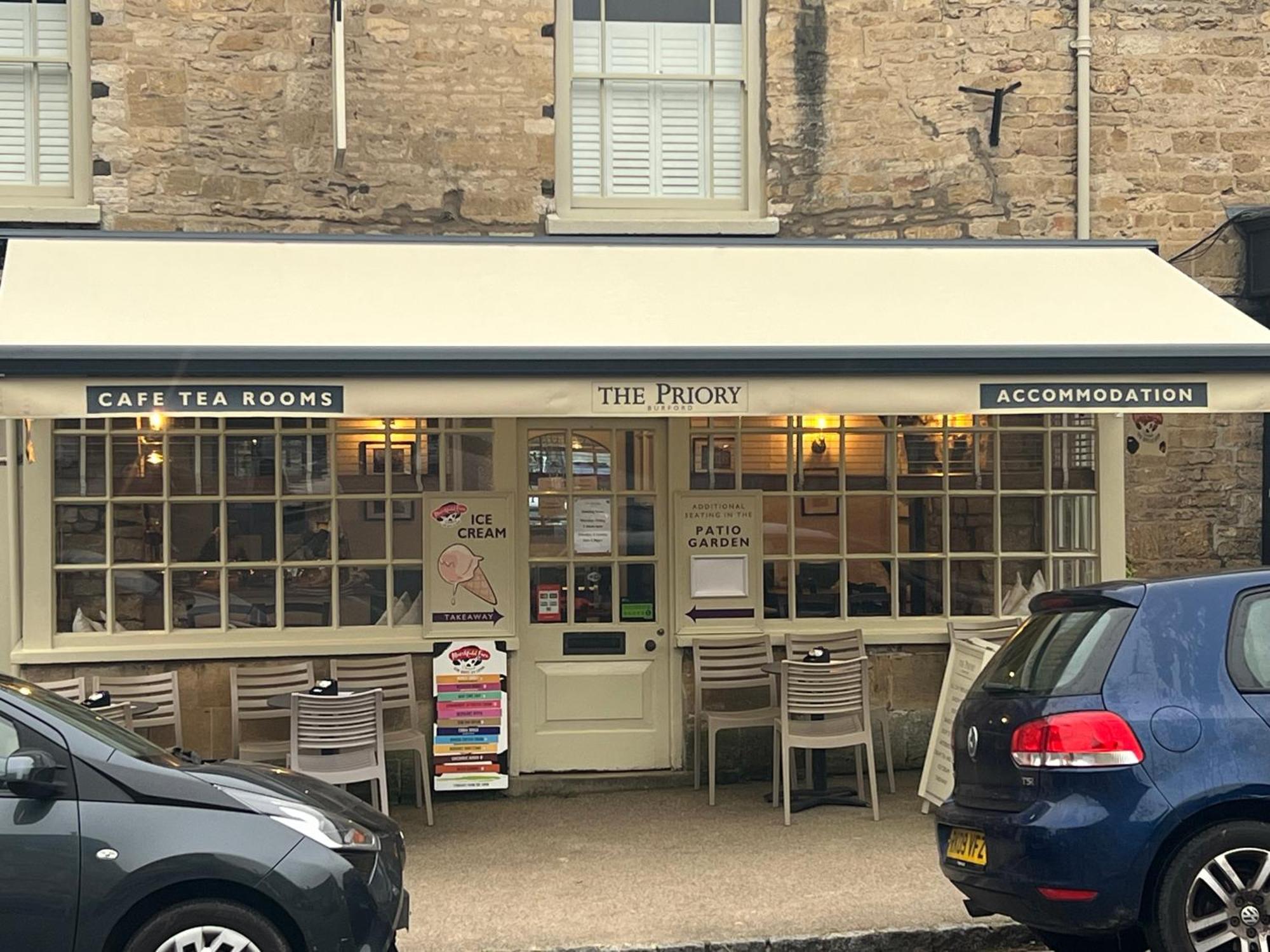 Priory Tearooms Burford With Rooms Εξωτερικό φωτογραφία