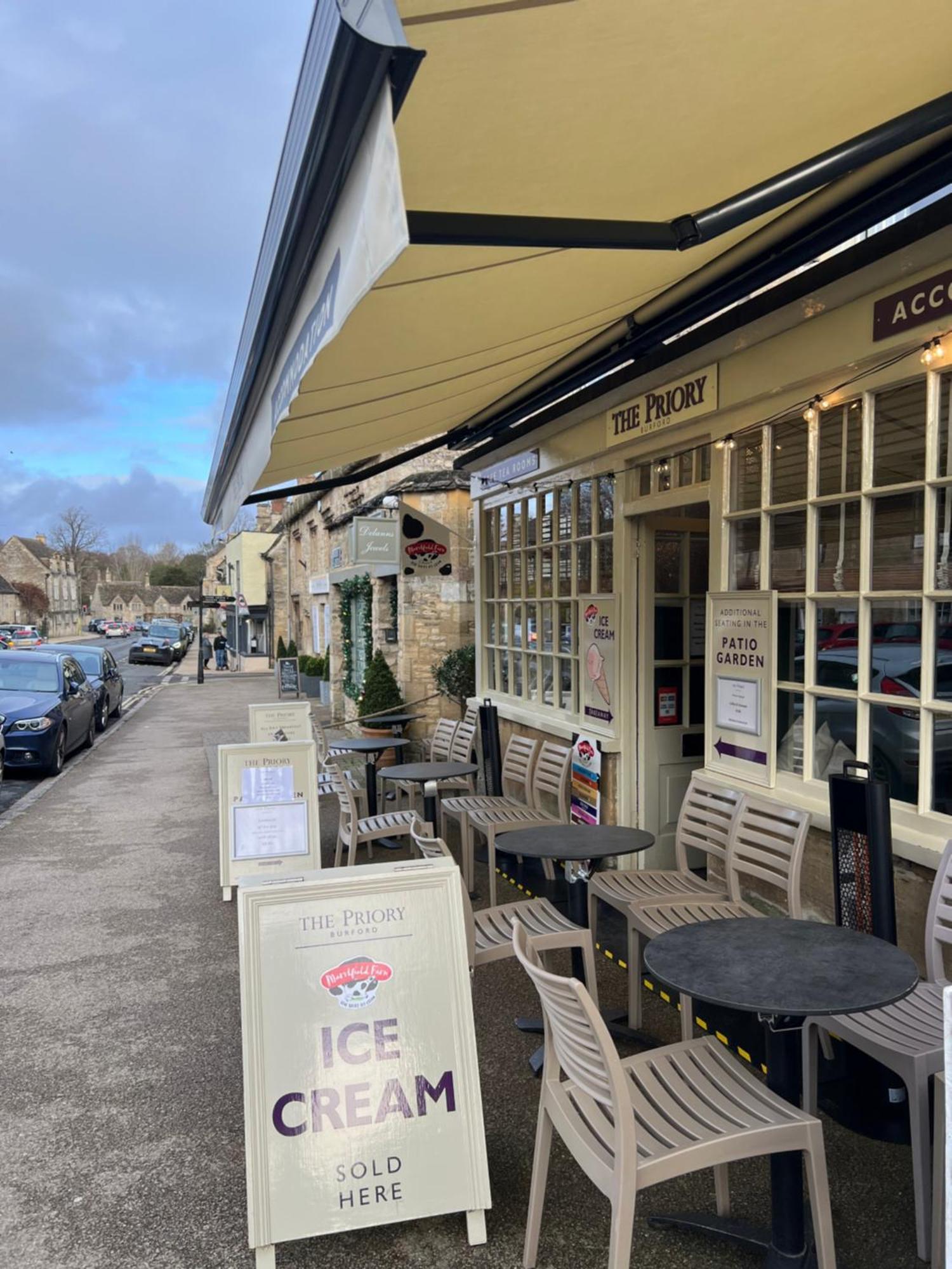 Priory Tearooms Burford With Rooms Εξωτερικό φωτογραφία