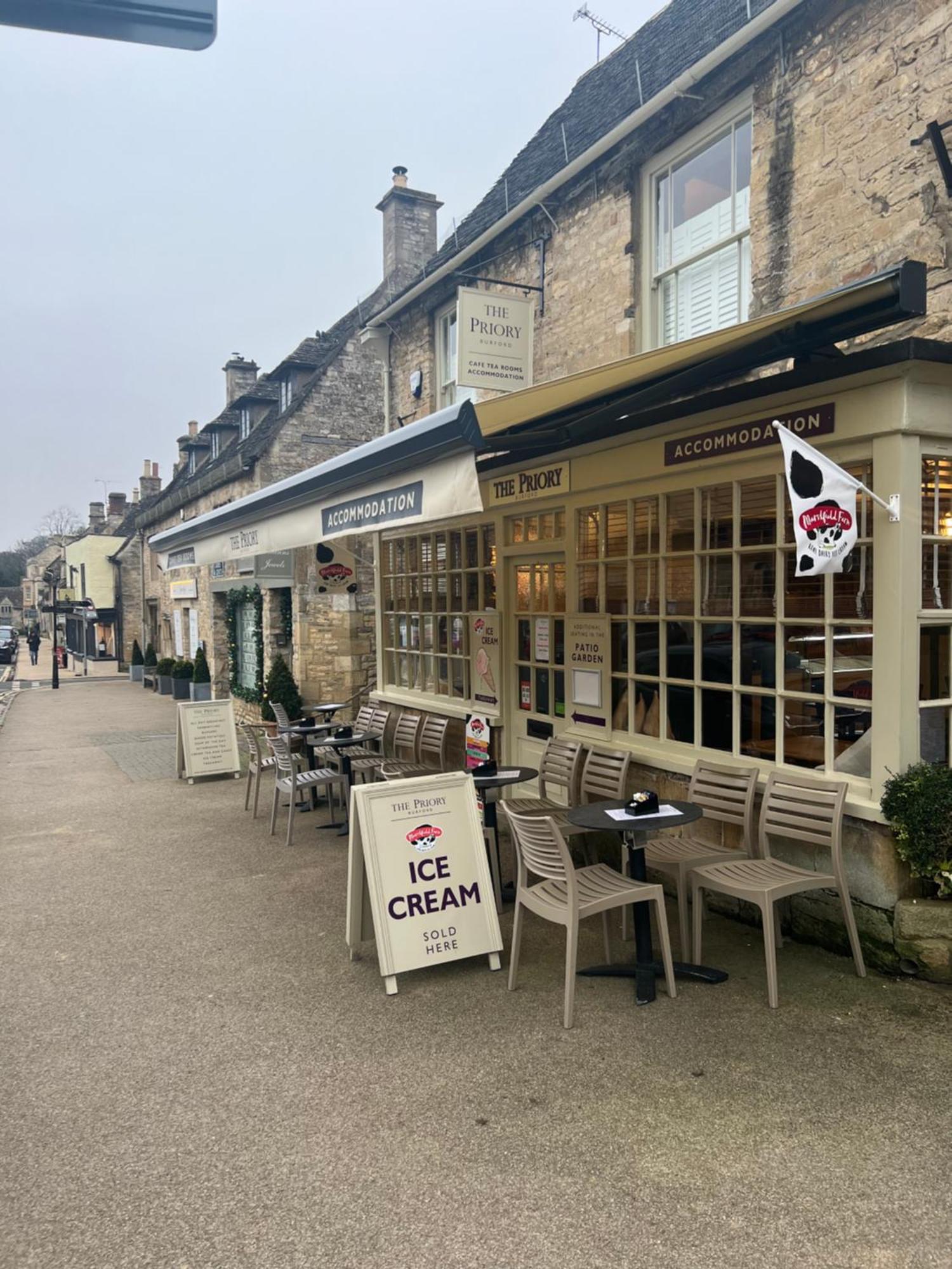 Priory Tearooms Burford With Rooms Εξωτερικό φωτογραφία