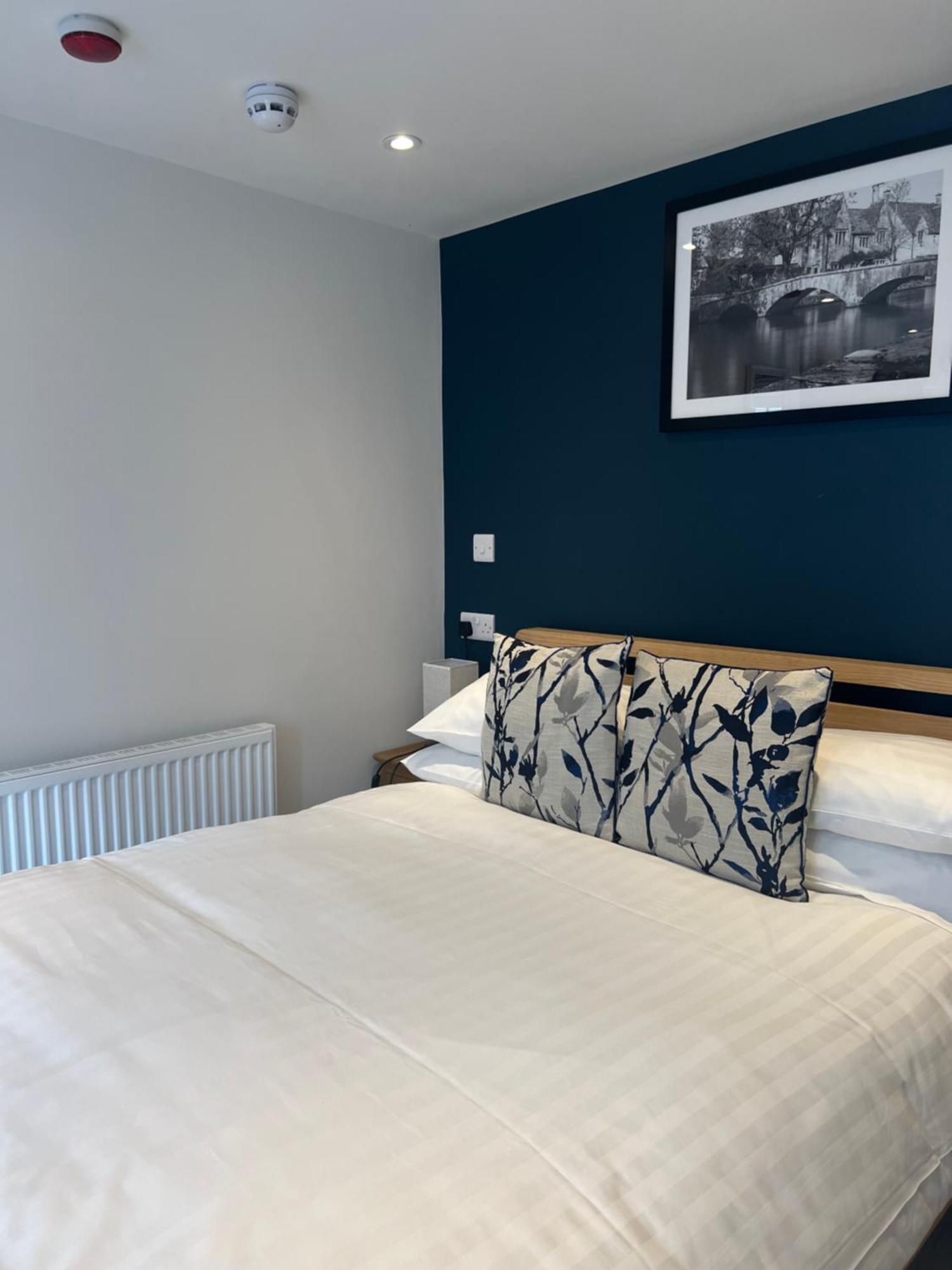 Priory Tearooms Burford With Rooms Εξωτερικό φωτογραφία