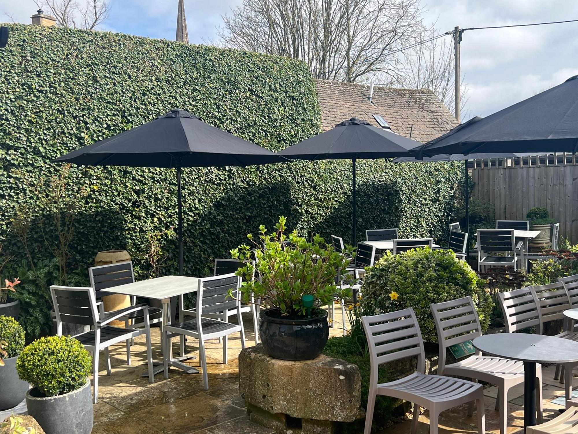 Priory Tearooms Burford With Rooms Εξωτερικό φωτογραφία