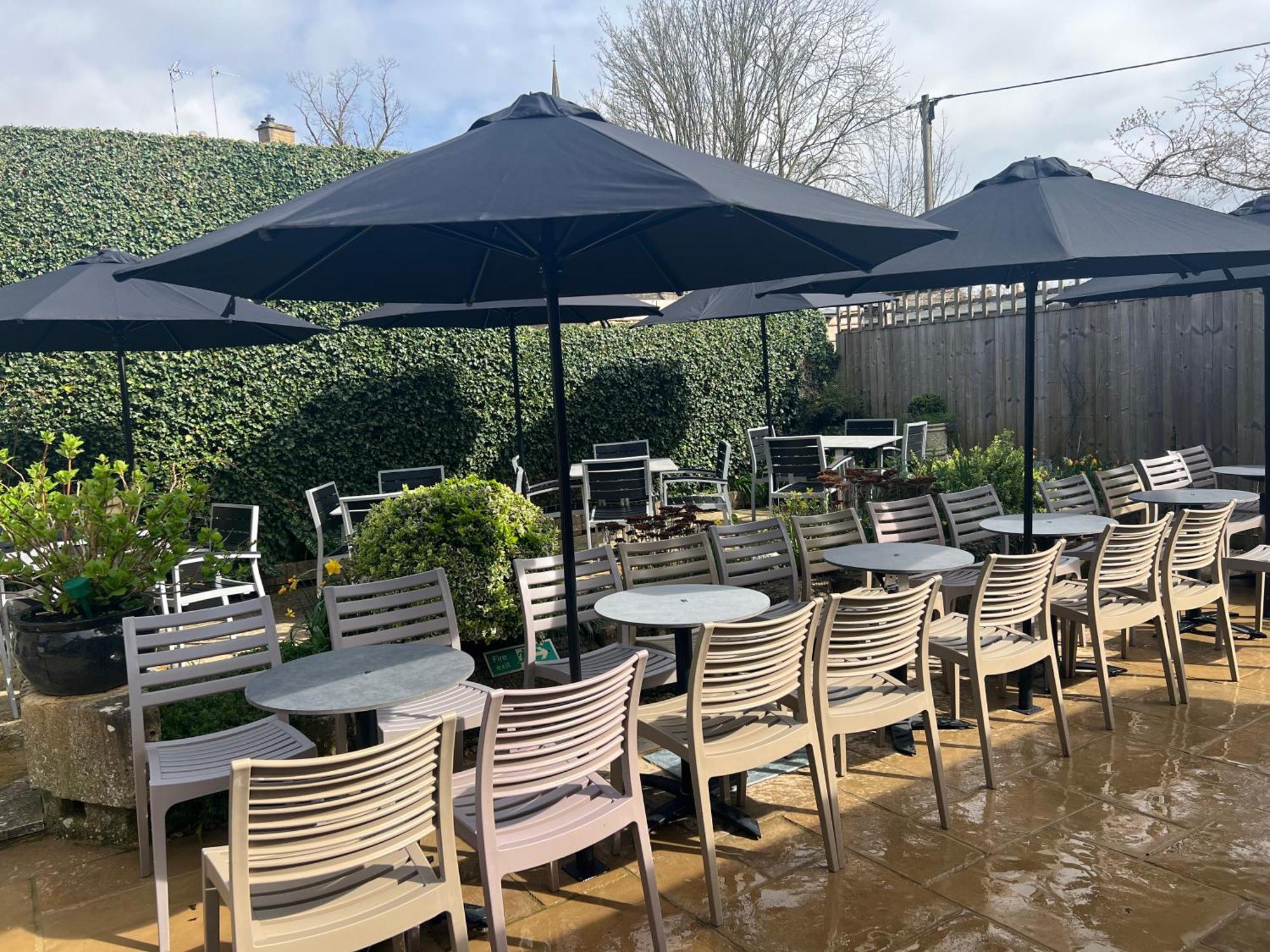 Priory Tearooms Burford With Rooms Εξωτερικό φωτογραφία