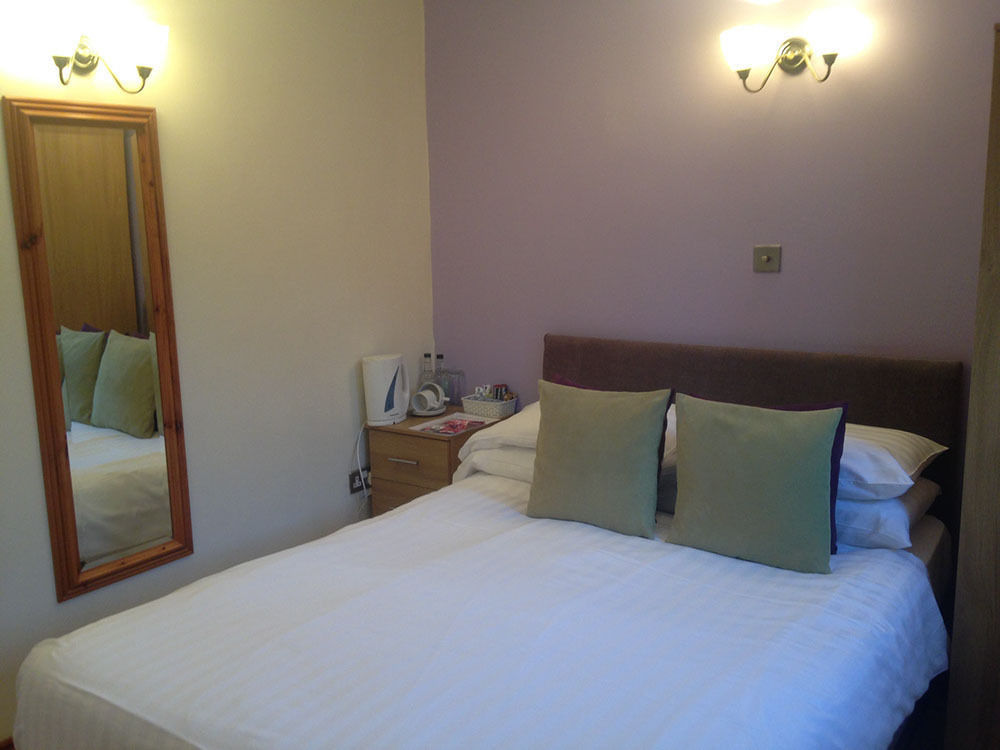 Priory Tearooms Burford With Rooms Εξωτερικό φωτογραφία