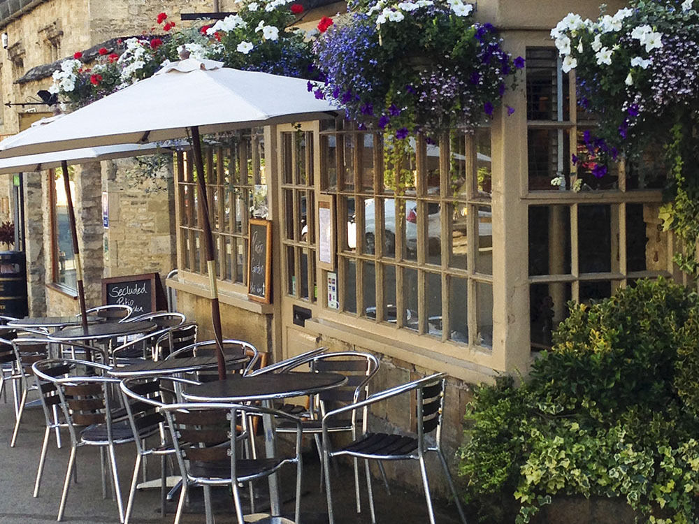 Priory Tearooms Burford With Rooms Εξωτερικό φωτογραφία